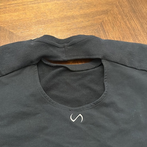 TLF cropped tee - Picture 3 of 4